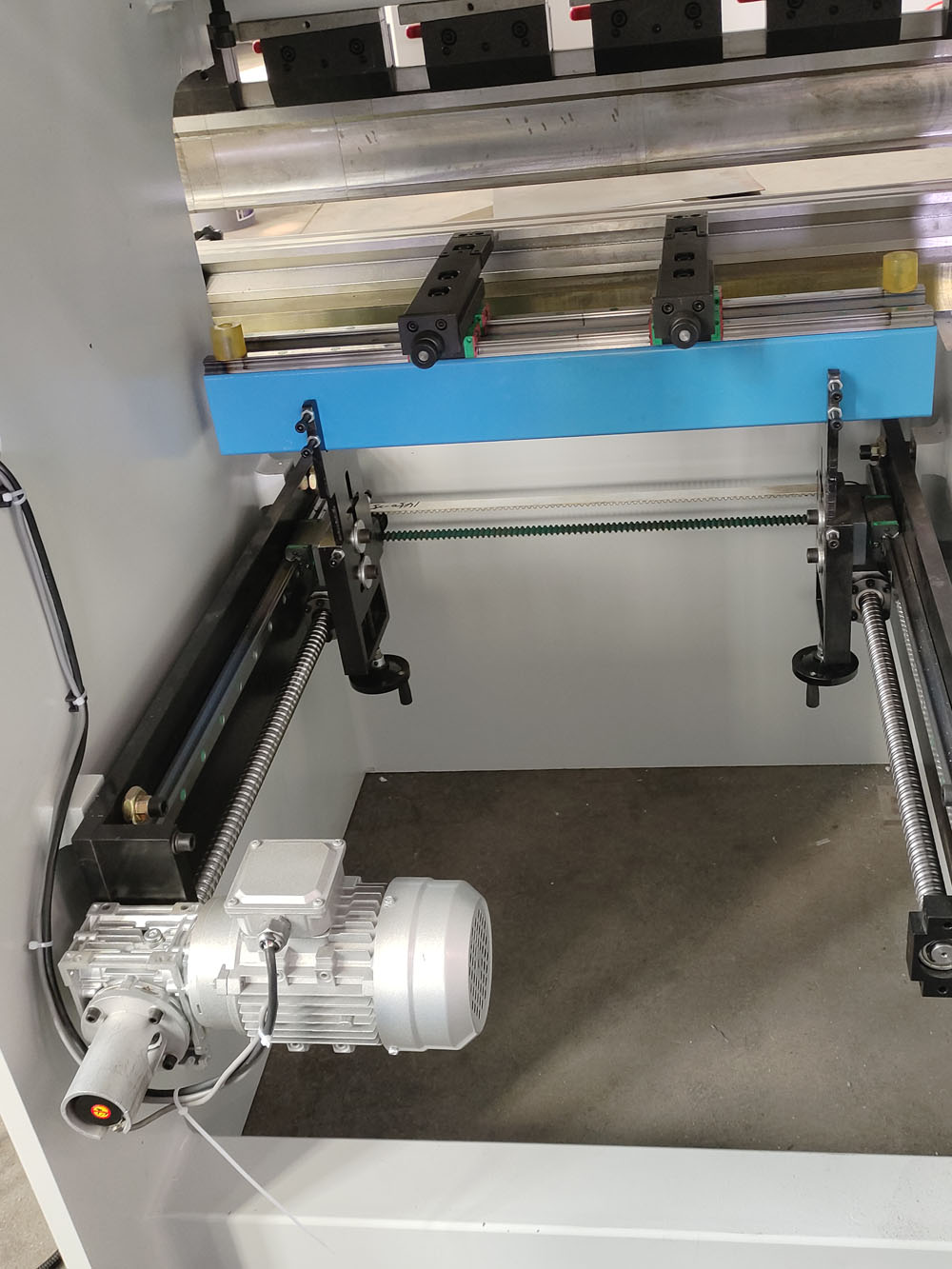 Máquina de Dobragem Hidráulica - Power Tools Hydraulic avaliação e preço