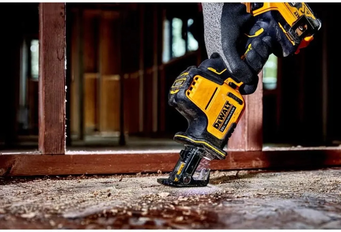 Serra Recíproca DEWALT DCS369  - Reciprocating Saw Cordless avaliação e preço